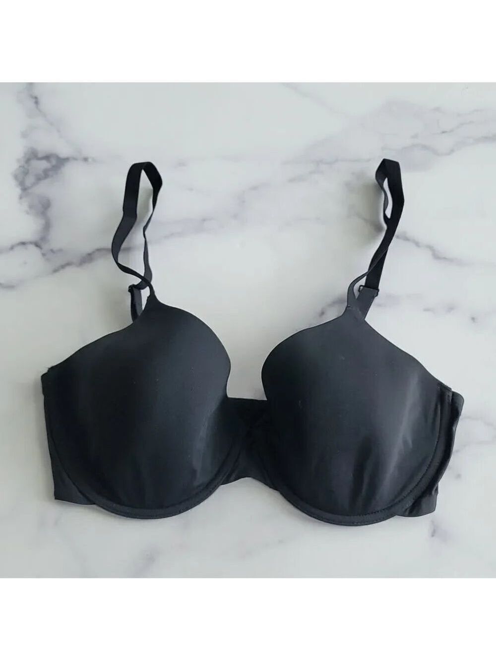 NWOT NATORI Padded Seamless Bra